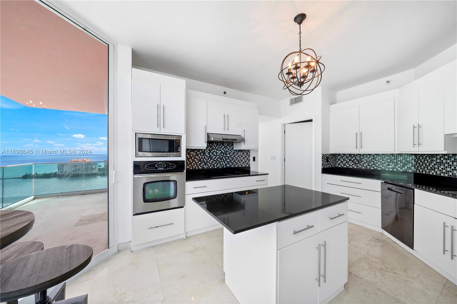 300 S Pointe Dr #1901, Miami Beach FL 33139