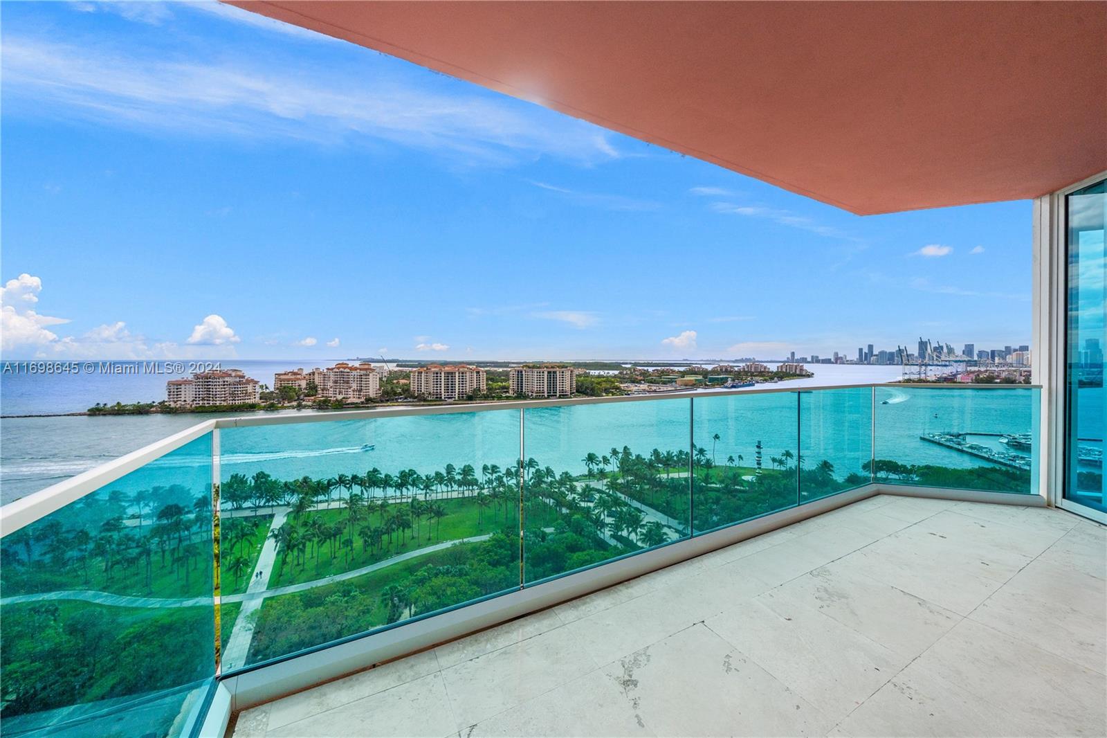 300 S Pointe Dr #1901, Miami Beach FL 33139