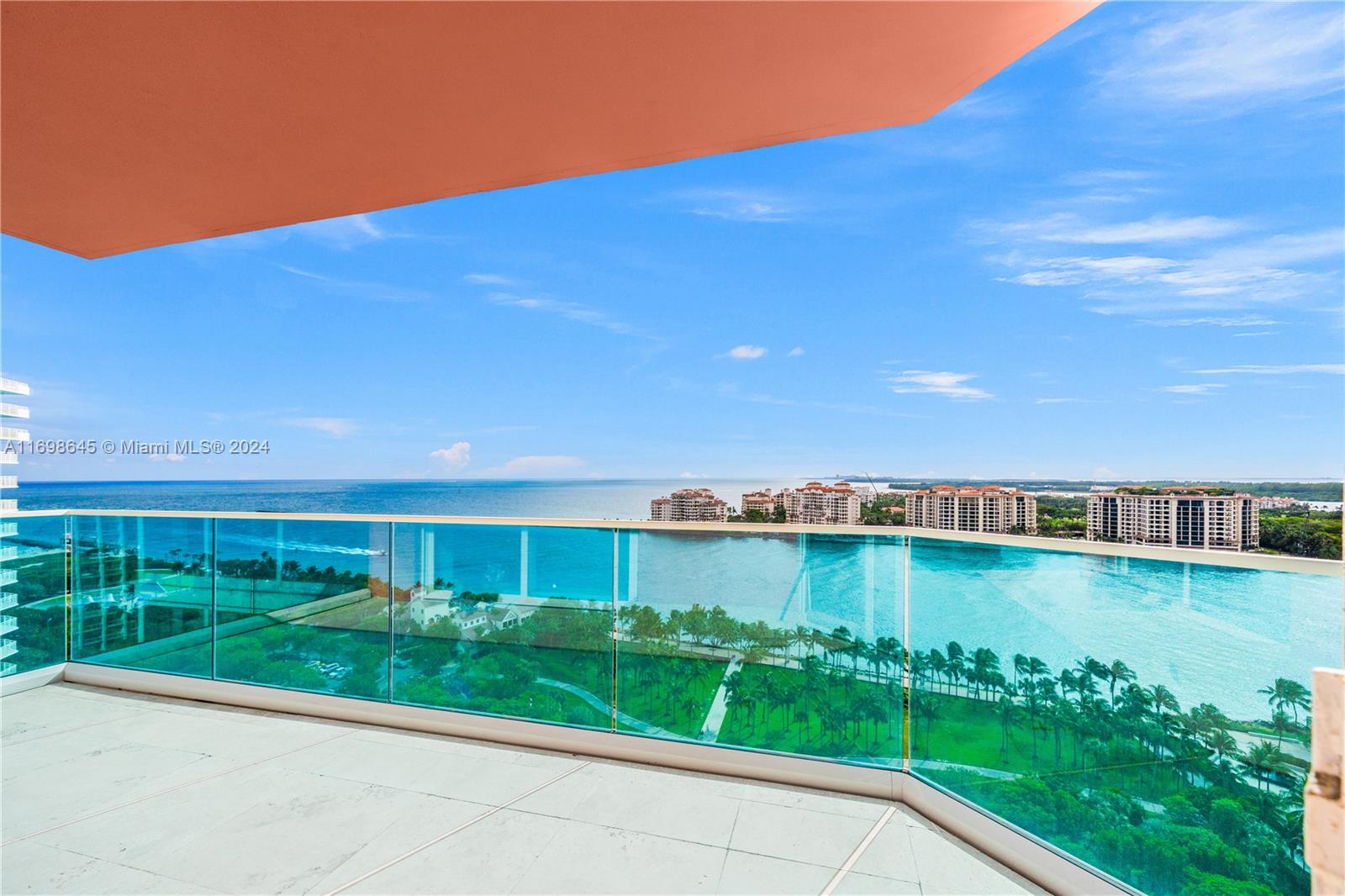 300 S Pointe Dr #1901, Miami Beach FL 33139