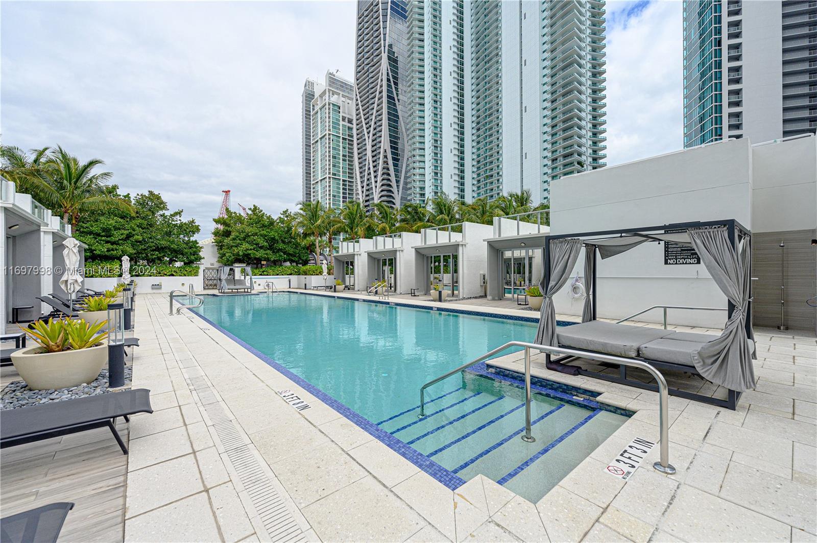 851 NE 1st Ave #1410, Miami, Florida image 31