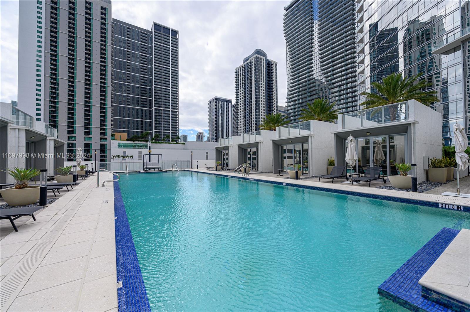 851 NE 1st Ave #1410, Miami, Florida image 32