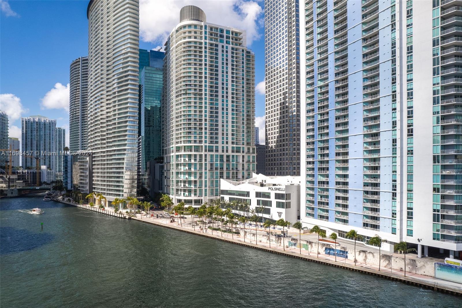 300 S Biscayne Blvd #T-2614, Miami FL 33131