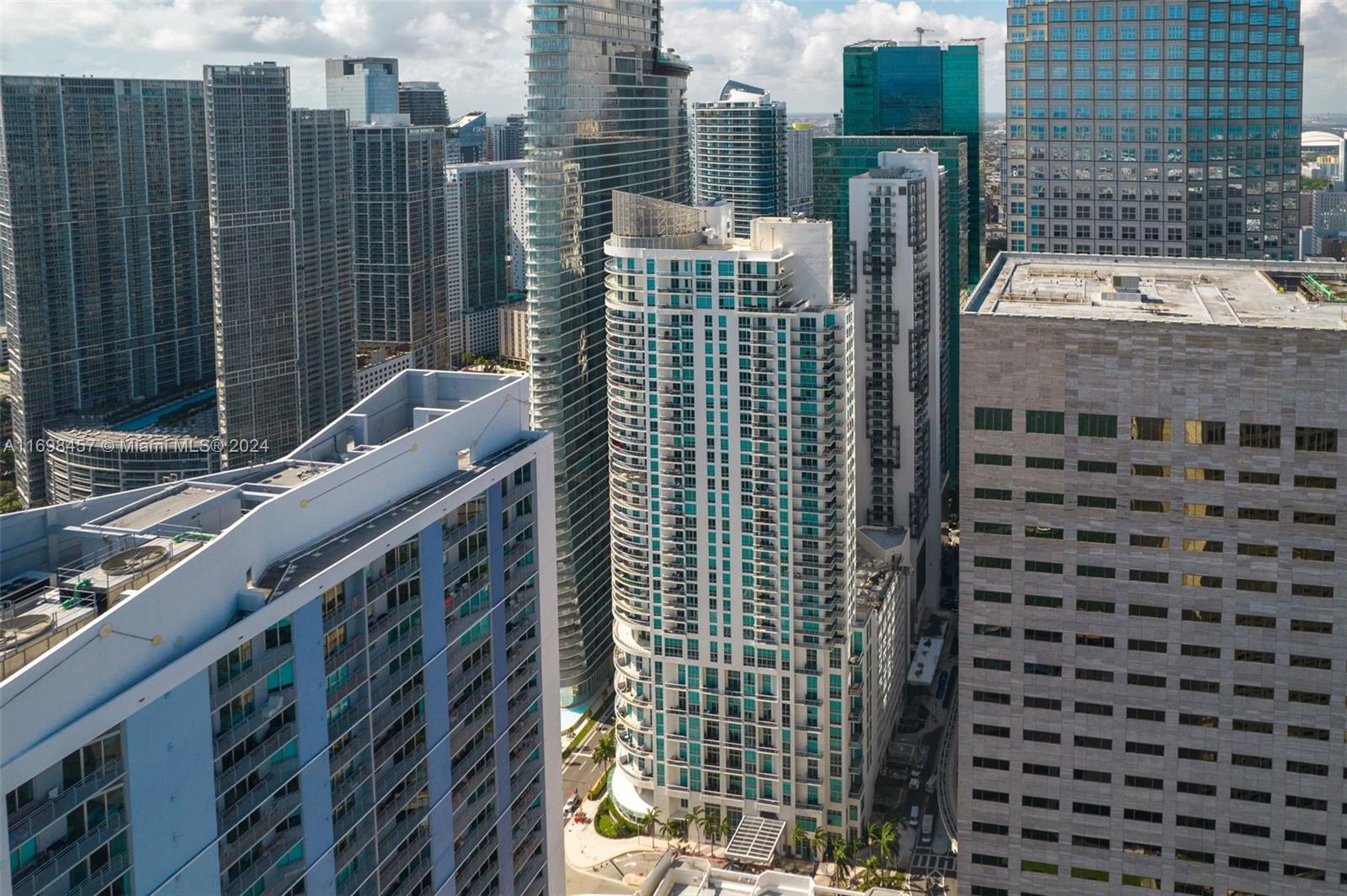 300 S Biscayne Blvd #T-2614, Miami FL 33131