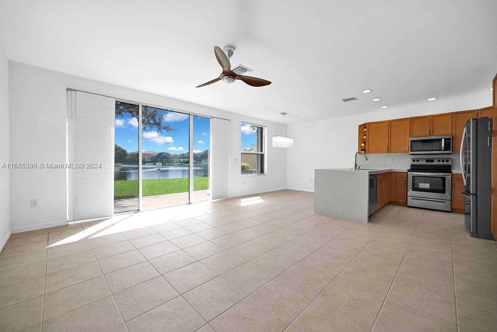 4705 SW 164th Ave, Miramar, Florida image 25