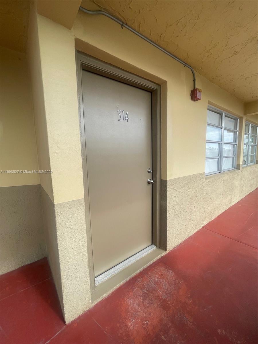 11195 SW 1st St #314, Sweetwater, Florida image 15