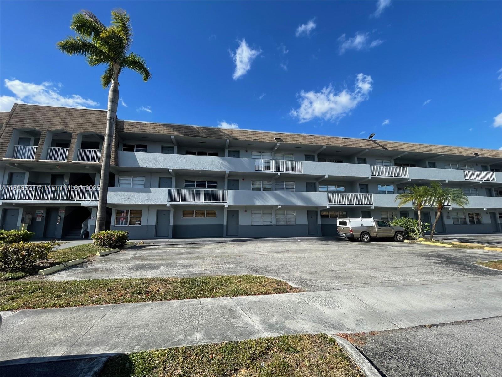 11195 SW 1st St #314, Sweetwater, Florida image 25