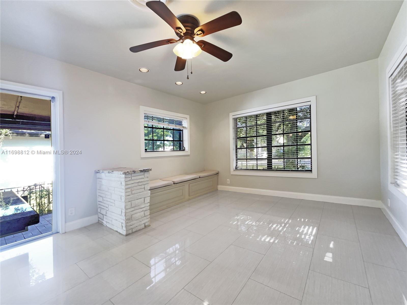 364 Navarre Dr, Miami Springs, Florida image 17