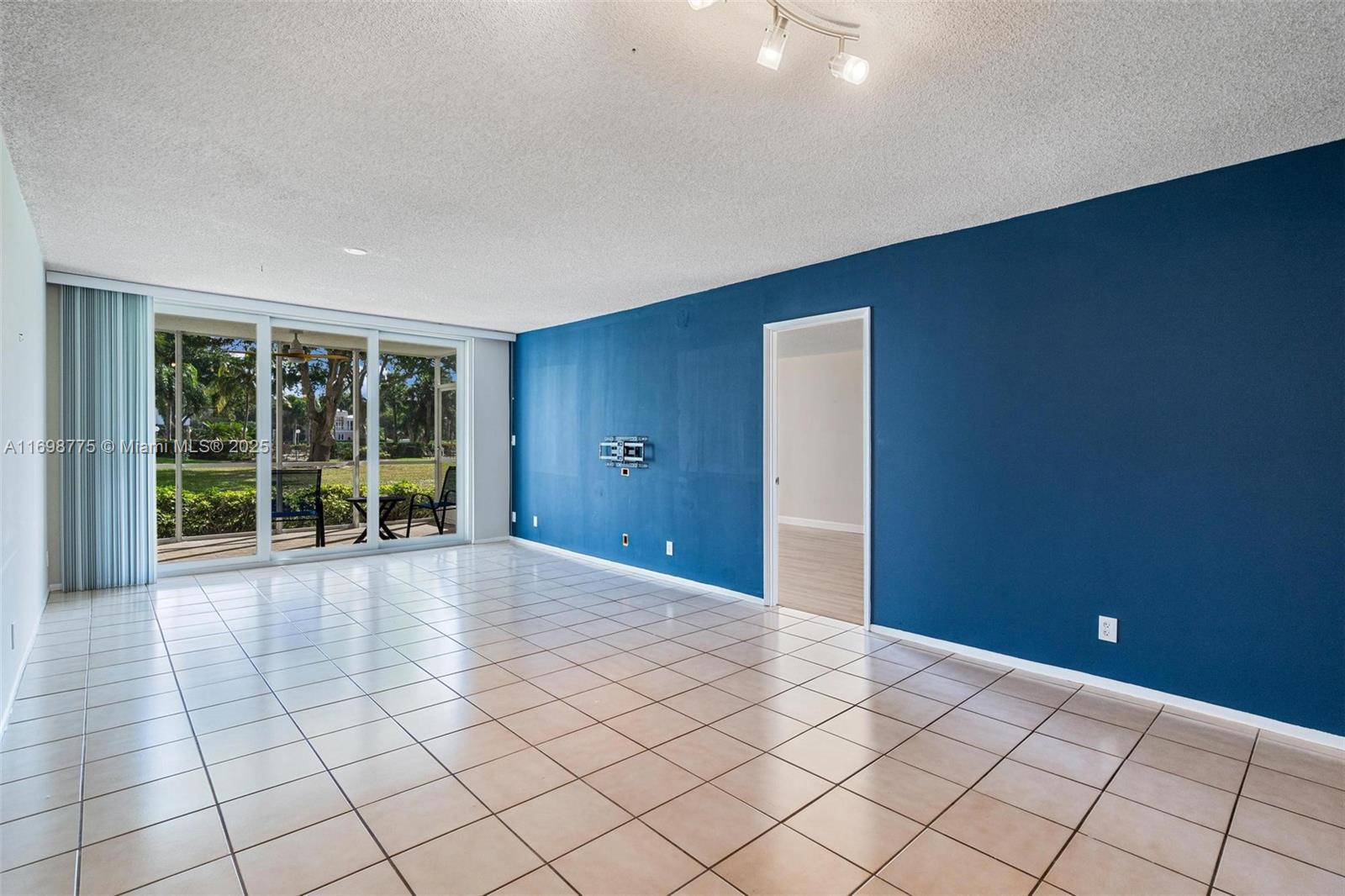 3150 NE 48th Ct #107, Lighthouse Point, Florida image 10