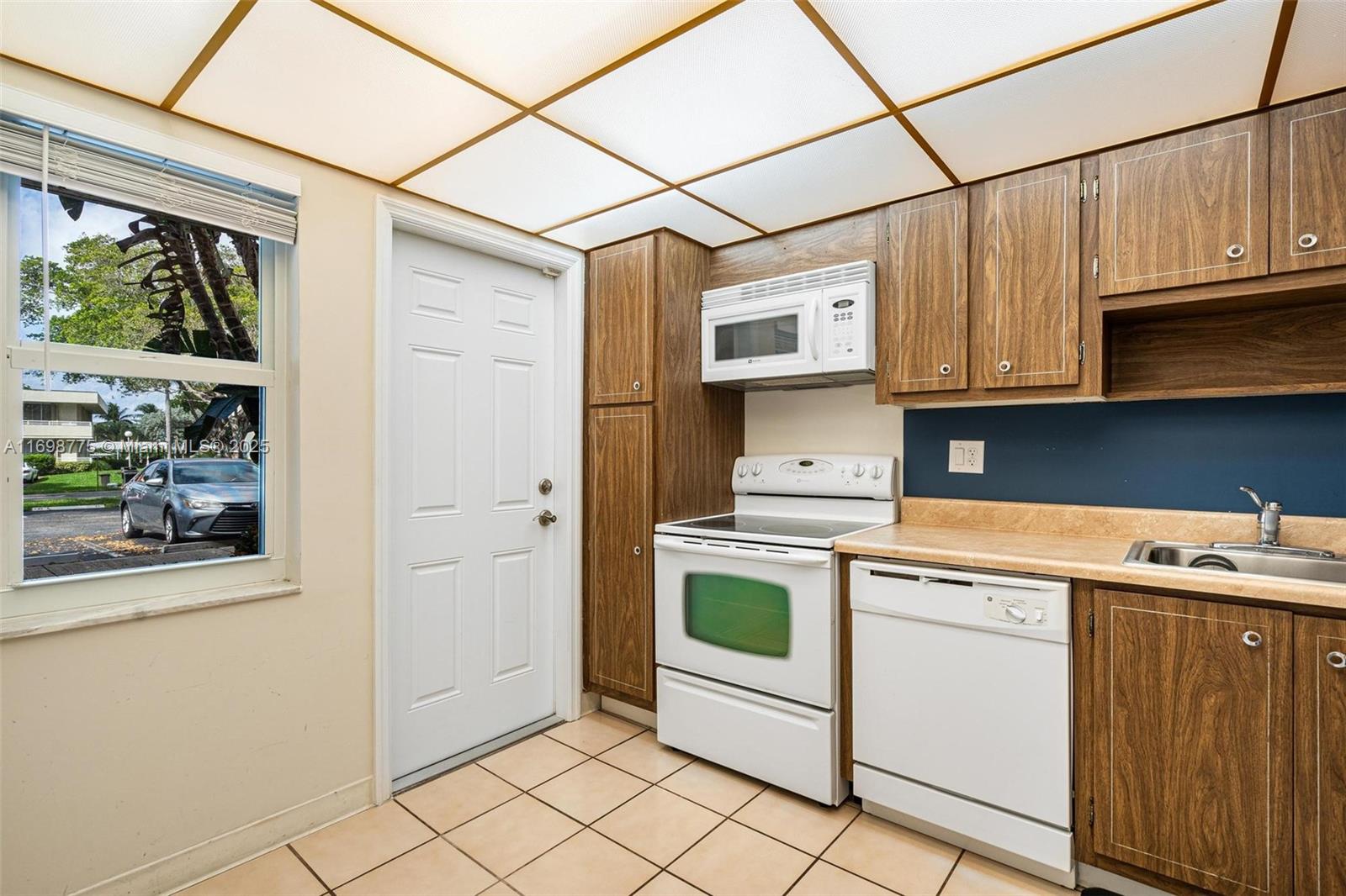 3150 NE 48th Ct #107, Lighthouse Point, Florida image 21