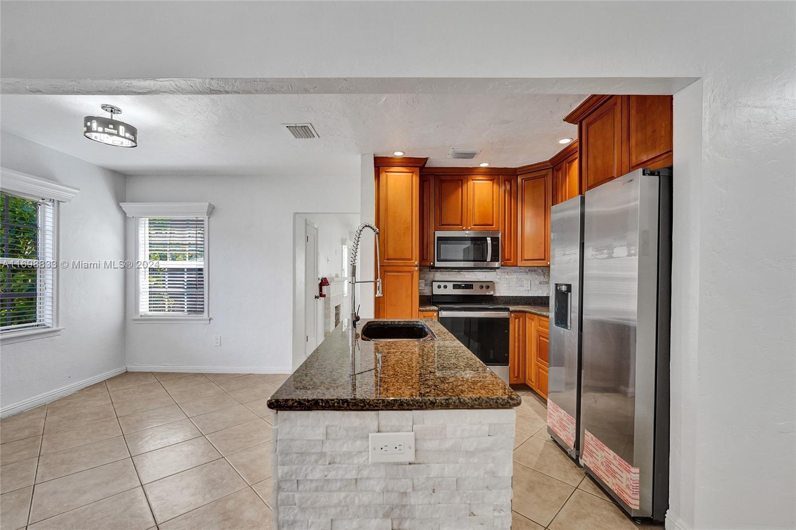 1621 Dewey St, Hollywood, Florida image 3