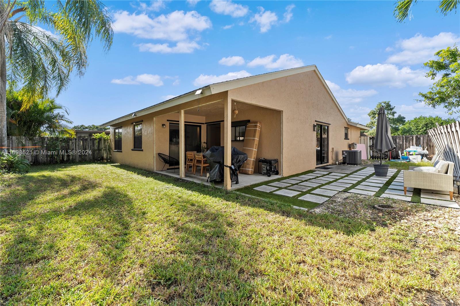 720 Shiloh Ter, Davie, Florida image 39