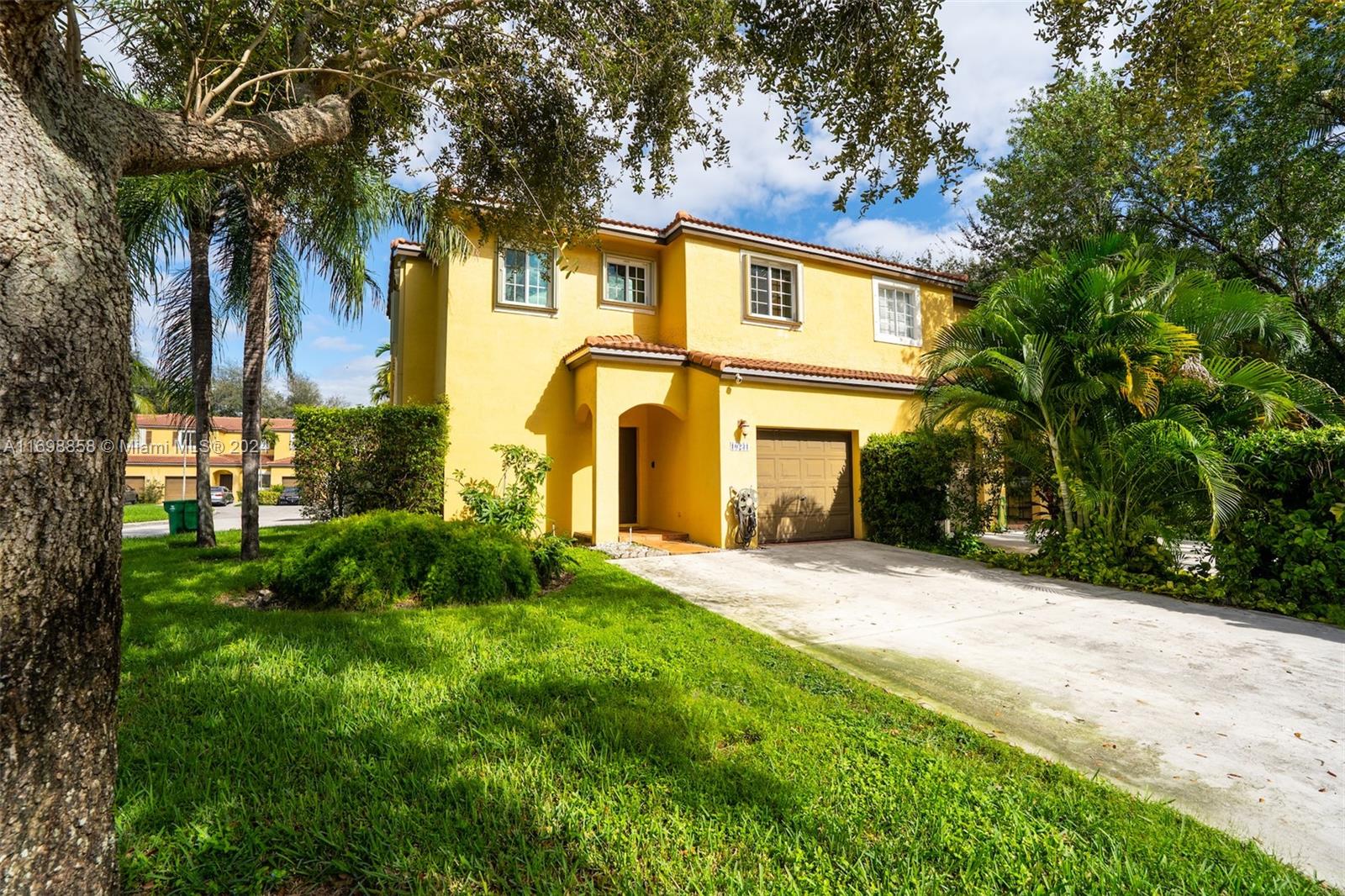 10231 SW 18th St, Miramar, Florida image 4