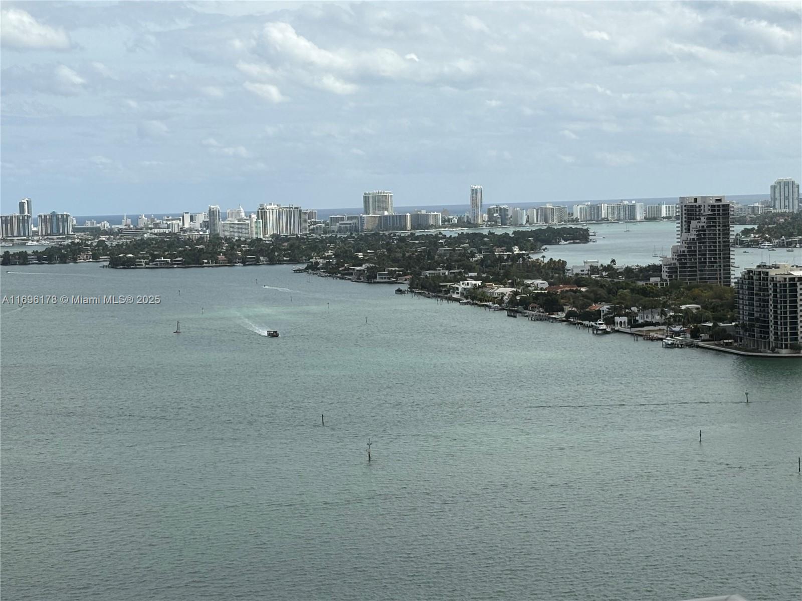 Must see unit w/Spectacular Bay & Sunset views from the on 27th floor unit at 1800 Club located in Edgewater in the heart of all that's happening in New Urban Miami. Spacious 2 beds 2 baths w/1810 of AC space + 236 sqft in balconies. Split bedroom plan. Full size washer/dryer & storage room. Great closet/storage space. Cable, internet & water, 1parking(more available for +) included in rent. Heated Pool, State of the Art Gym, Business Center, all w/beautiful views of the Bay. Located across from Margaret Pace Park & within walking distance to public transportation, restaurants, banking & Publix. Miami’s best restaurants, entertainment & sports events are just minutes away.