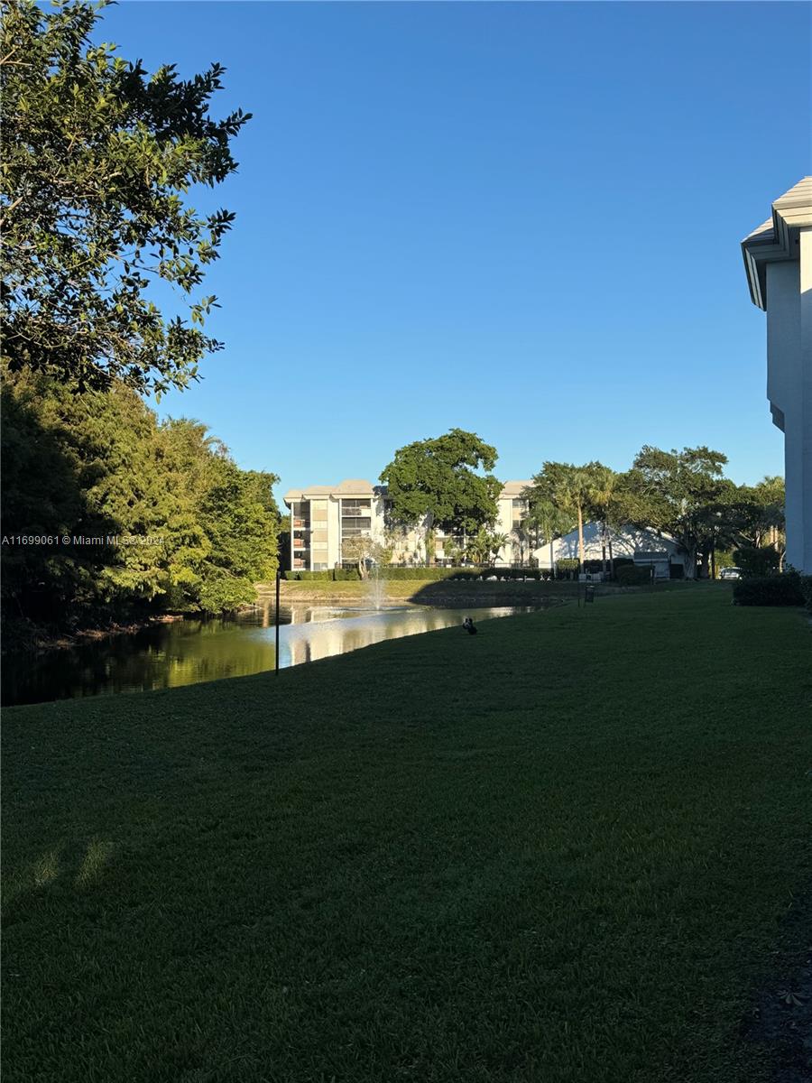 Residential, Plantation, Florida image 8