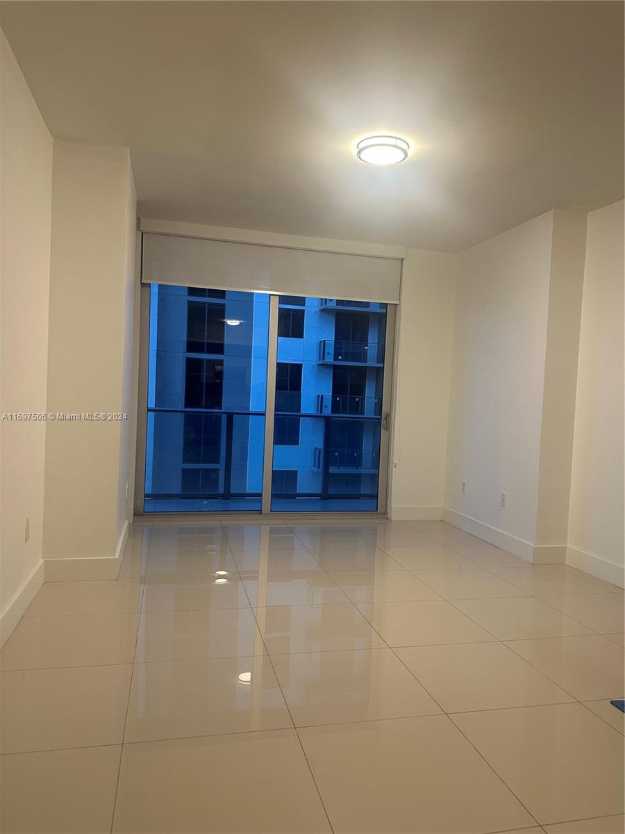 1010 SW 2nd Ave #1906, Miami FL 33130