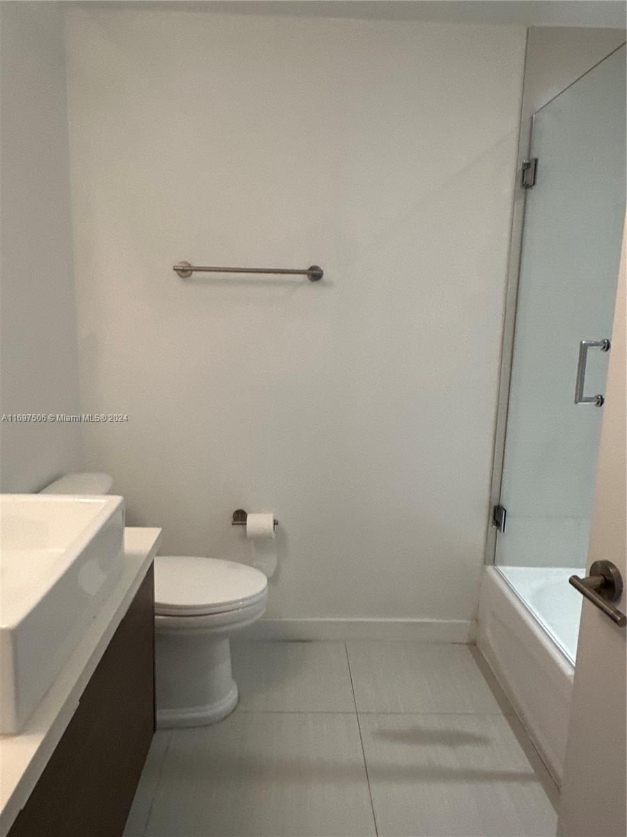 1010 SW 2nd Ave #1906, Miami FL 33130