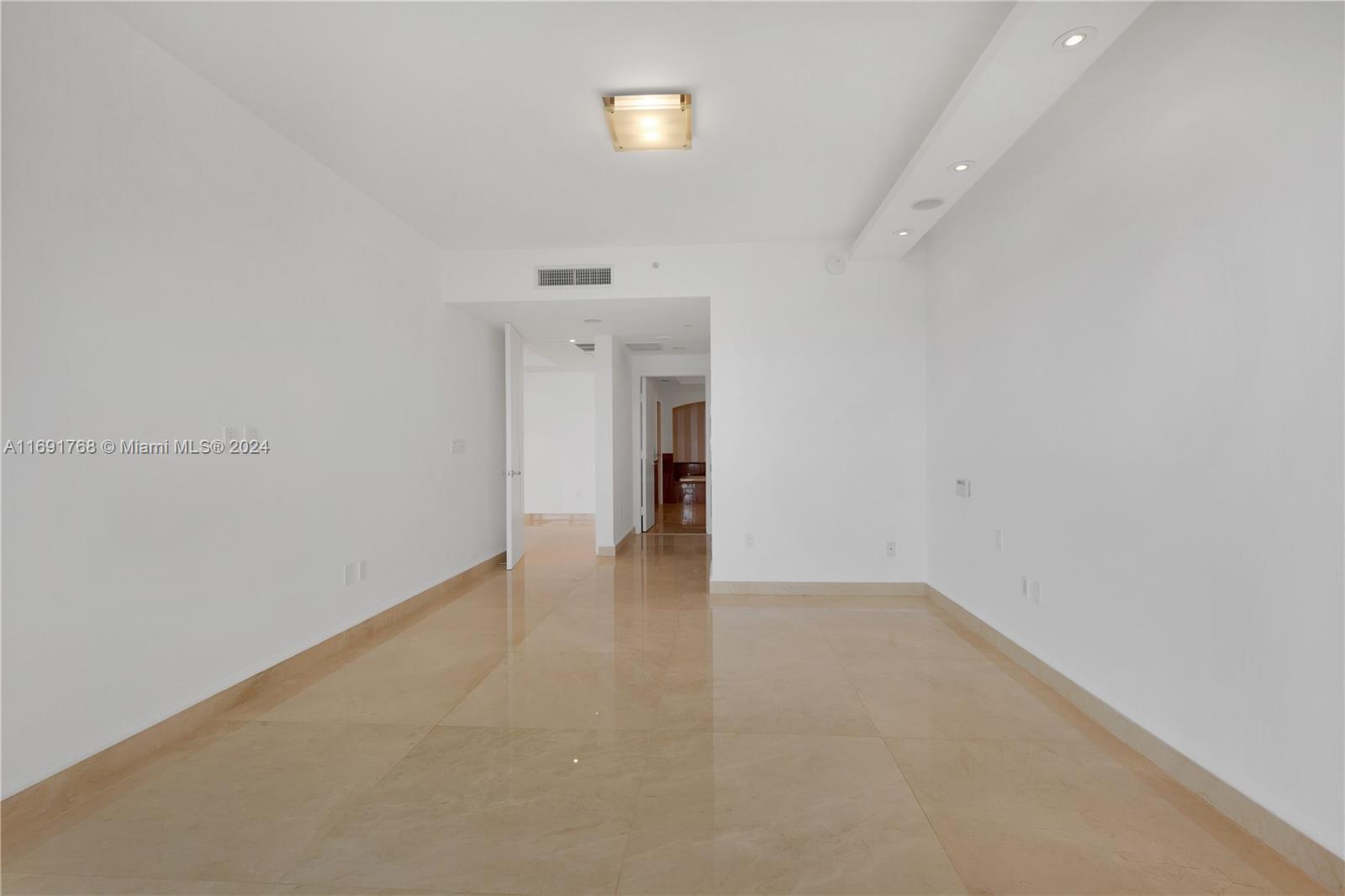 17875 Collins Ave #905, Sunny Isles Beach, Florida image 20