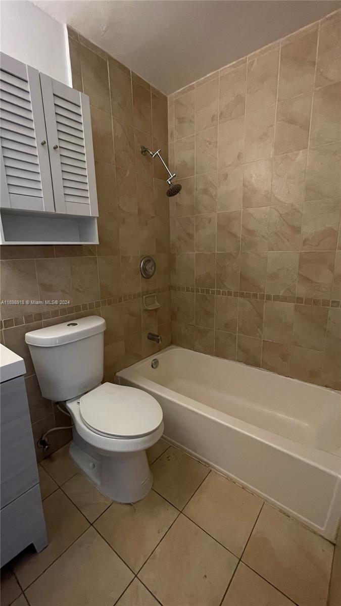 1450 NE 171st St #202B, North Miami Beach, Florida image 20