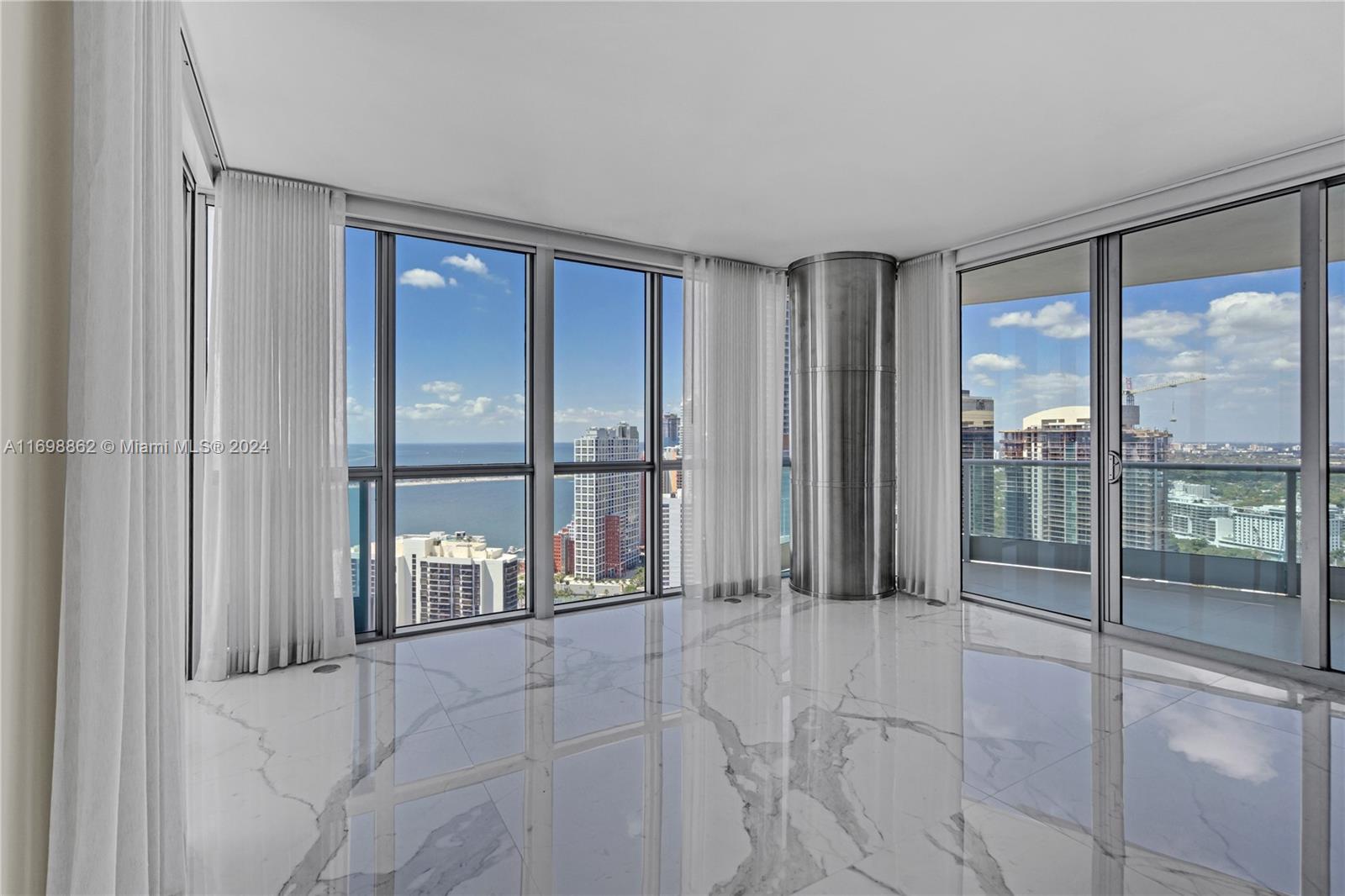 1331 Brickell Bay Dr #3611, Miami FL 33131