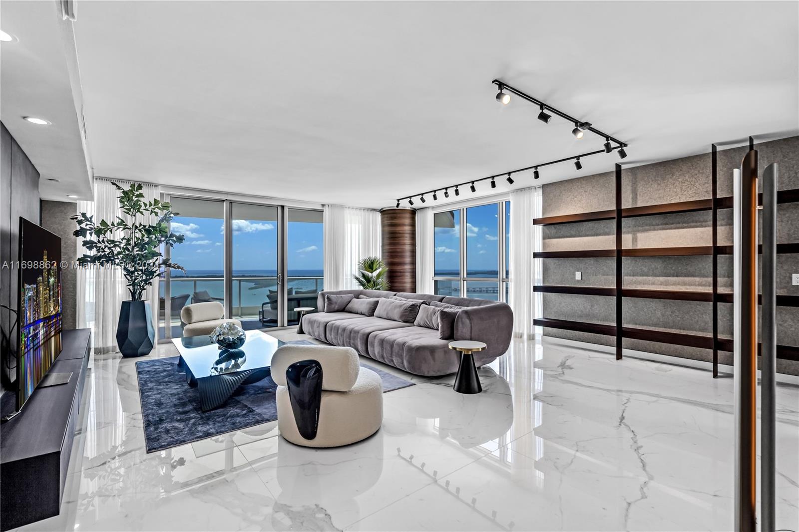 1331 Brickell Bay Dr #3611, Miami FL 33131