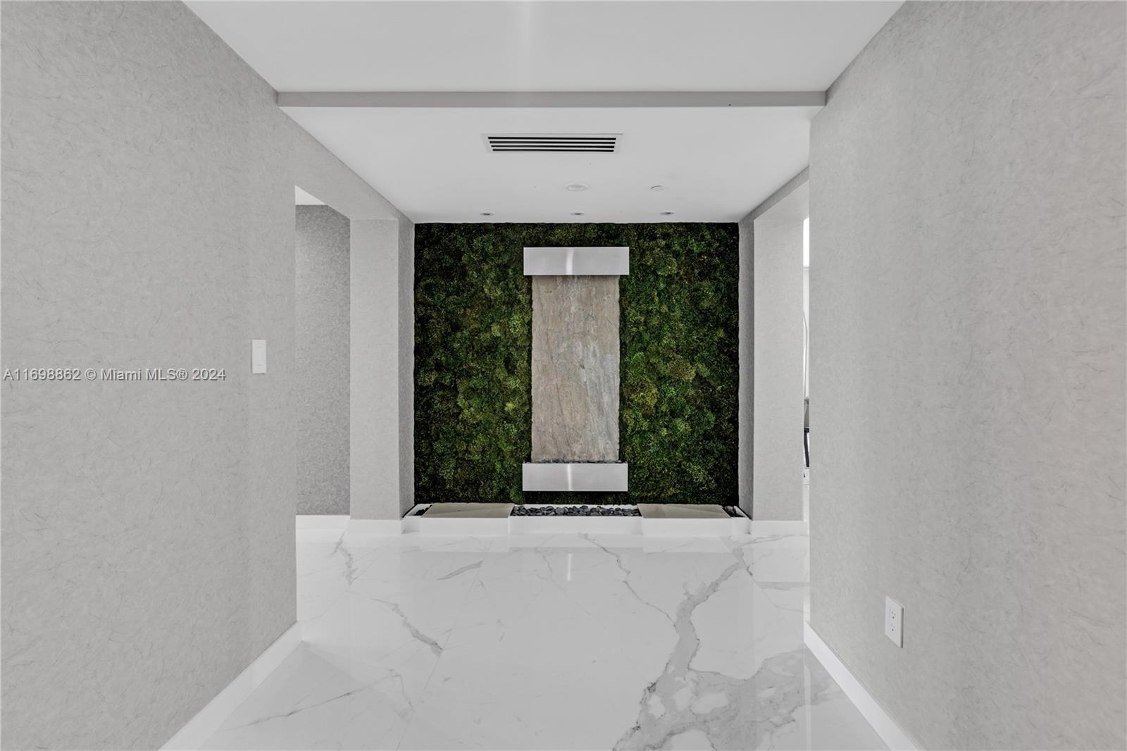 1331 Brickell Bay Dr #3611, Miami FL 33131