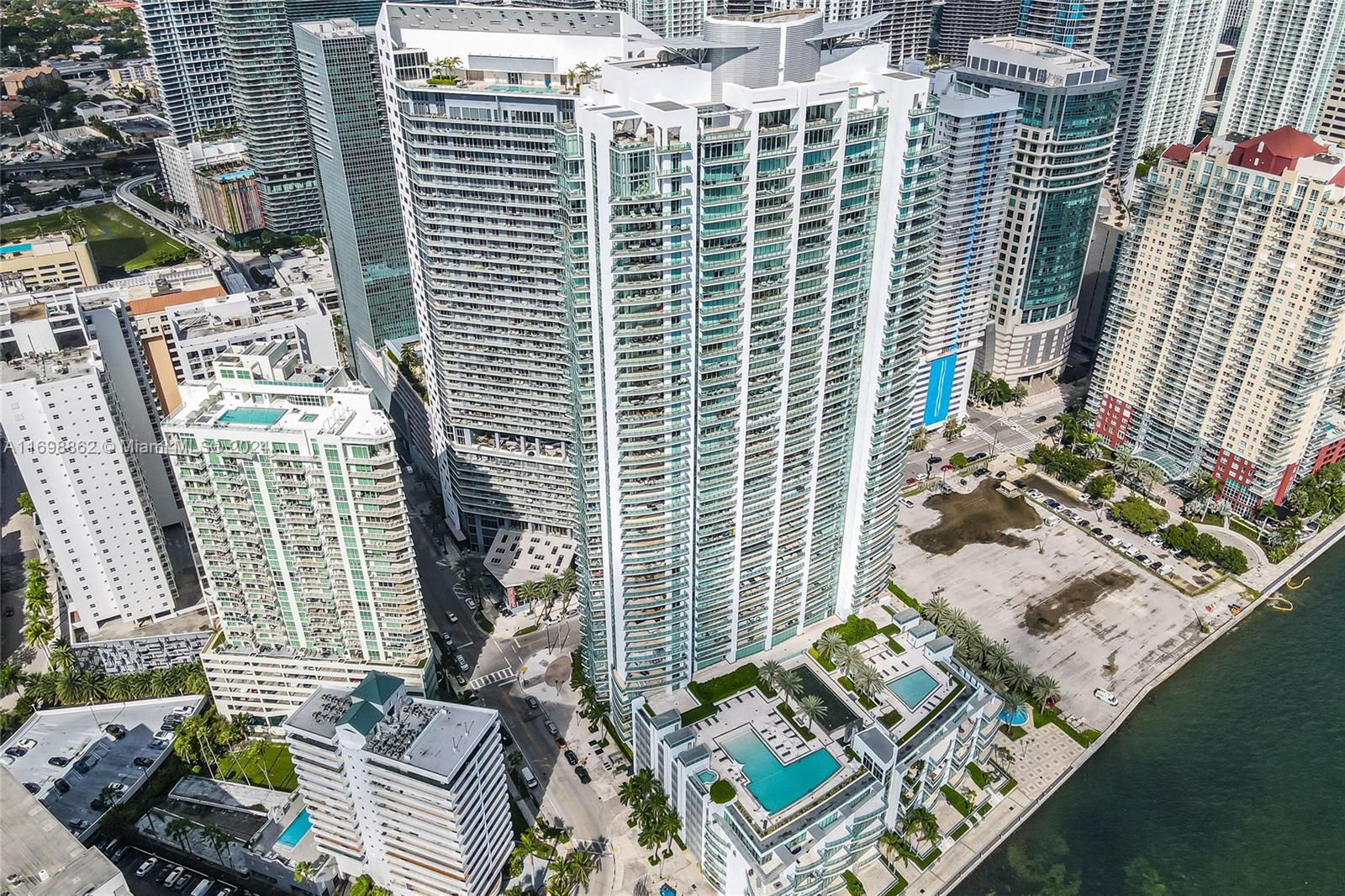 1331 Brickell Bay Dr #3611, Miami FL 33131