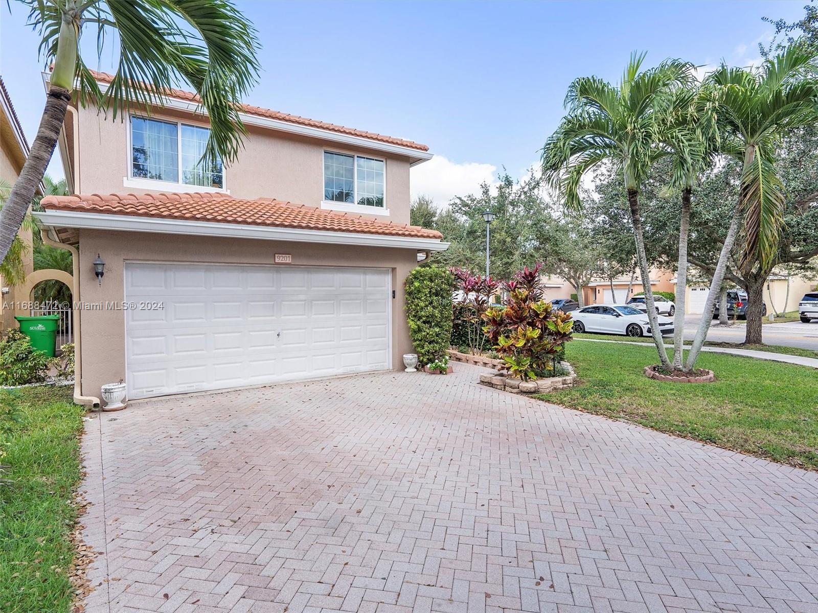 9201 NW 54th St, Sunrise, Florida image 3