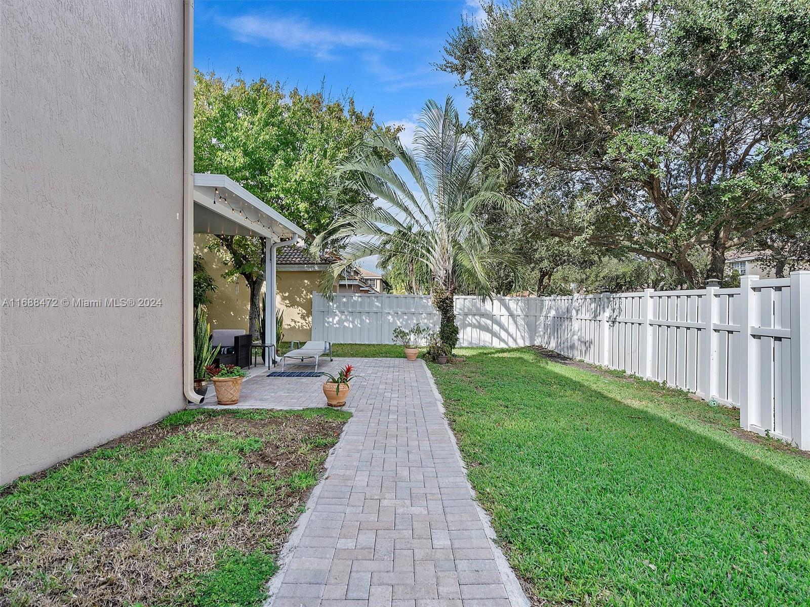 9201 NW 54th St, Sunrise, Florida image 38