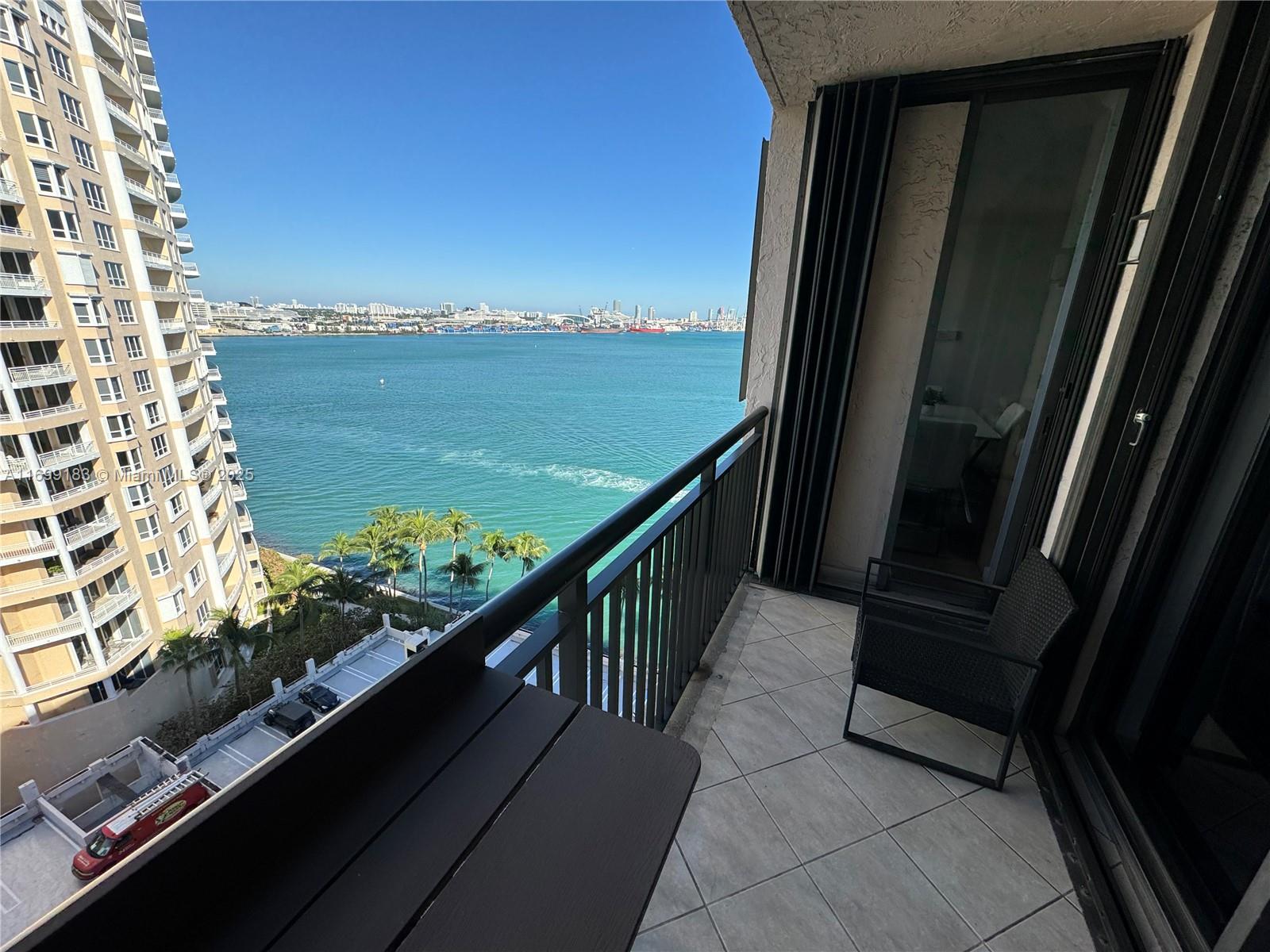 Exclusive Brickell Key Island.  Beautifully furnished 1 bedroom, 1.5 bathroom apartment offers breathtaking views of Biscayne Bay and downtown Miami.