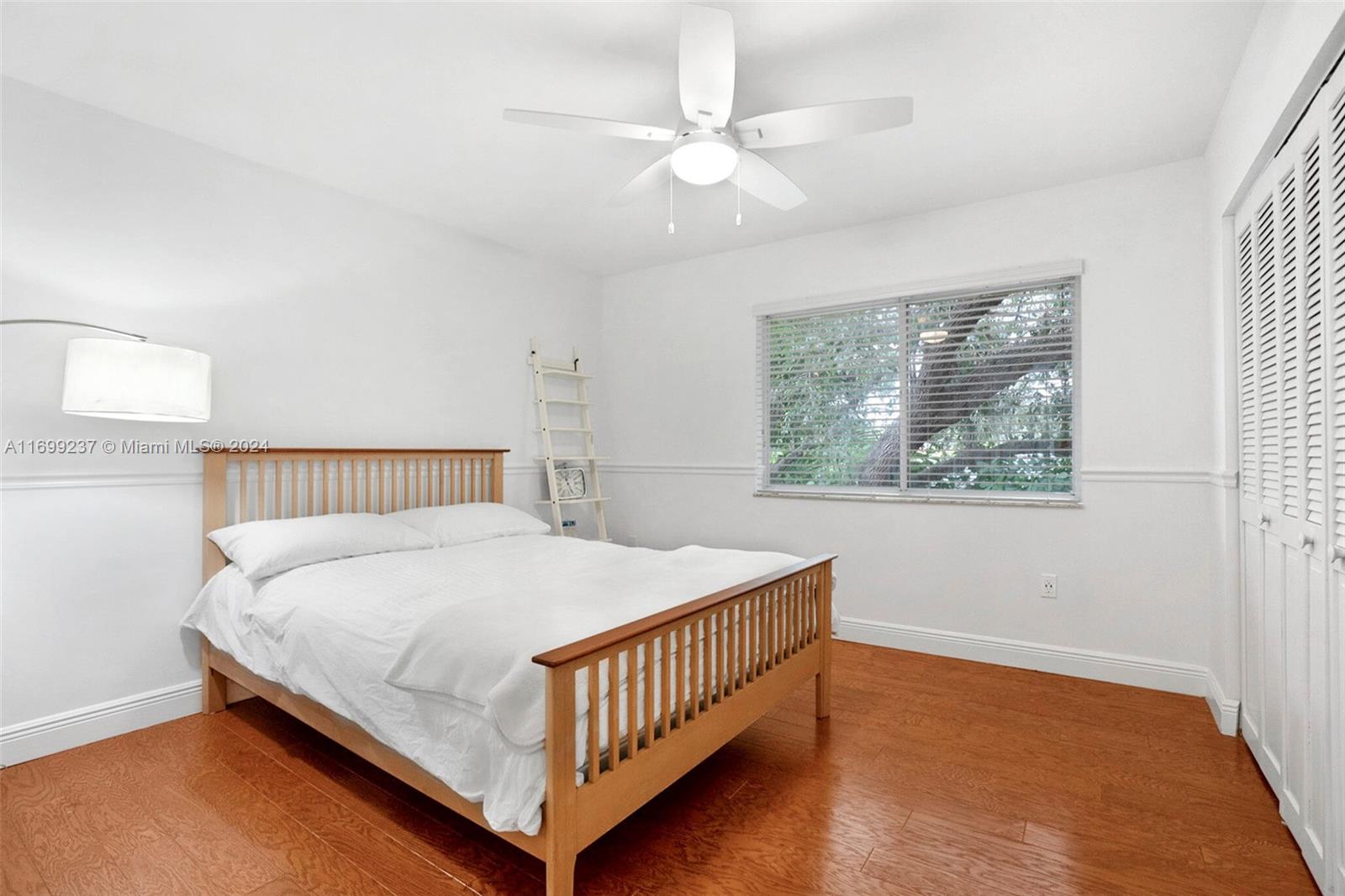 Listing Photo 17