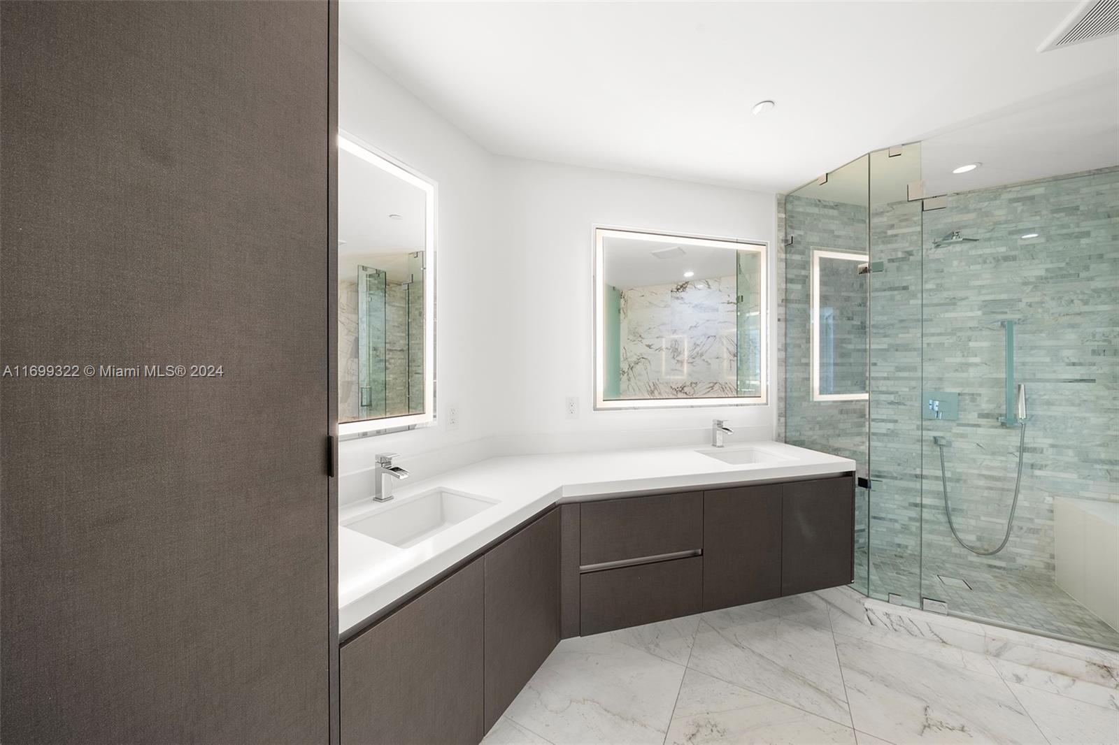 851 NE 1st Ave #1209, Miami FL 33132