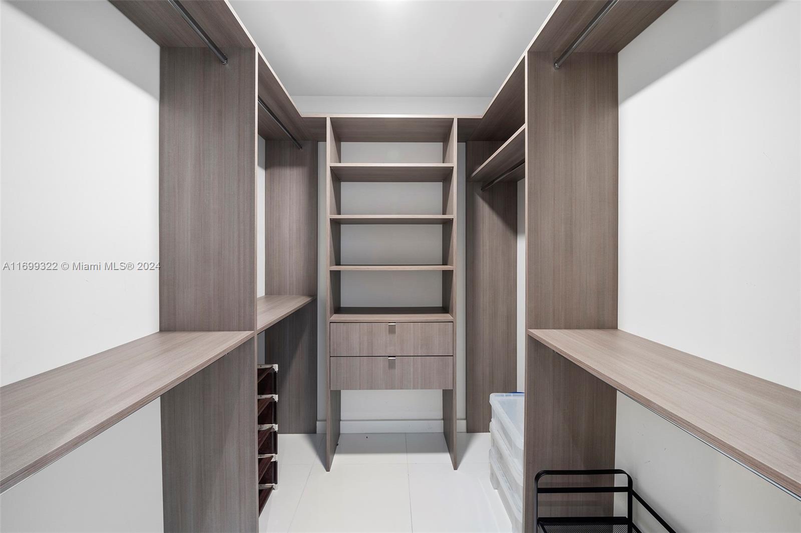 851 NE 1st Ave #1209, Miami FL 33132