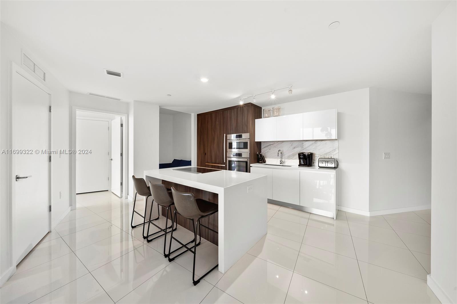 851 NE 1st Ave #1209, Miami FL 33132