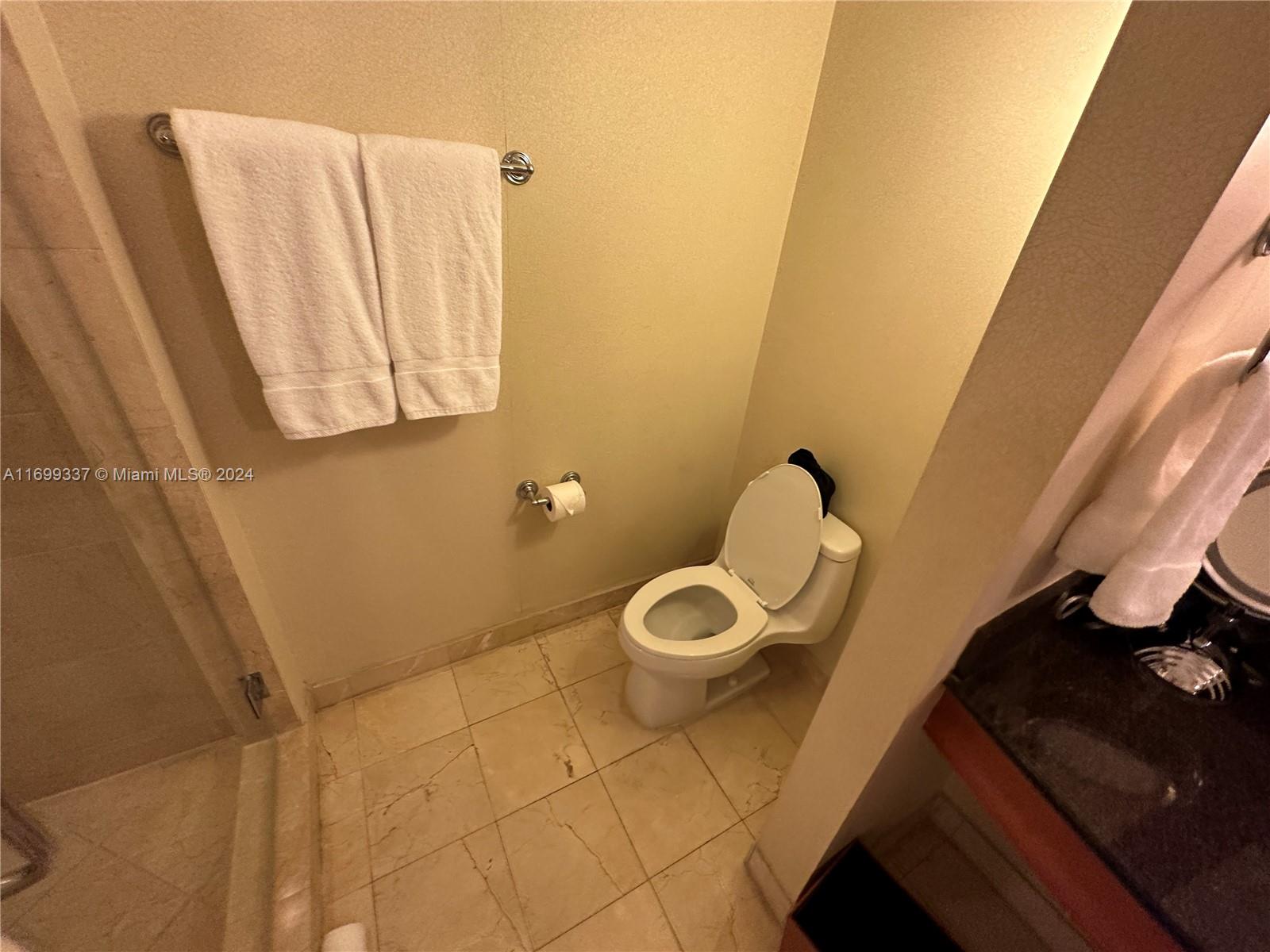 18001 Collins Ave, Sunny Isles Beach, Florida image 22