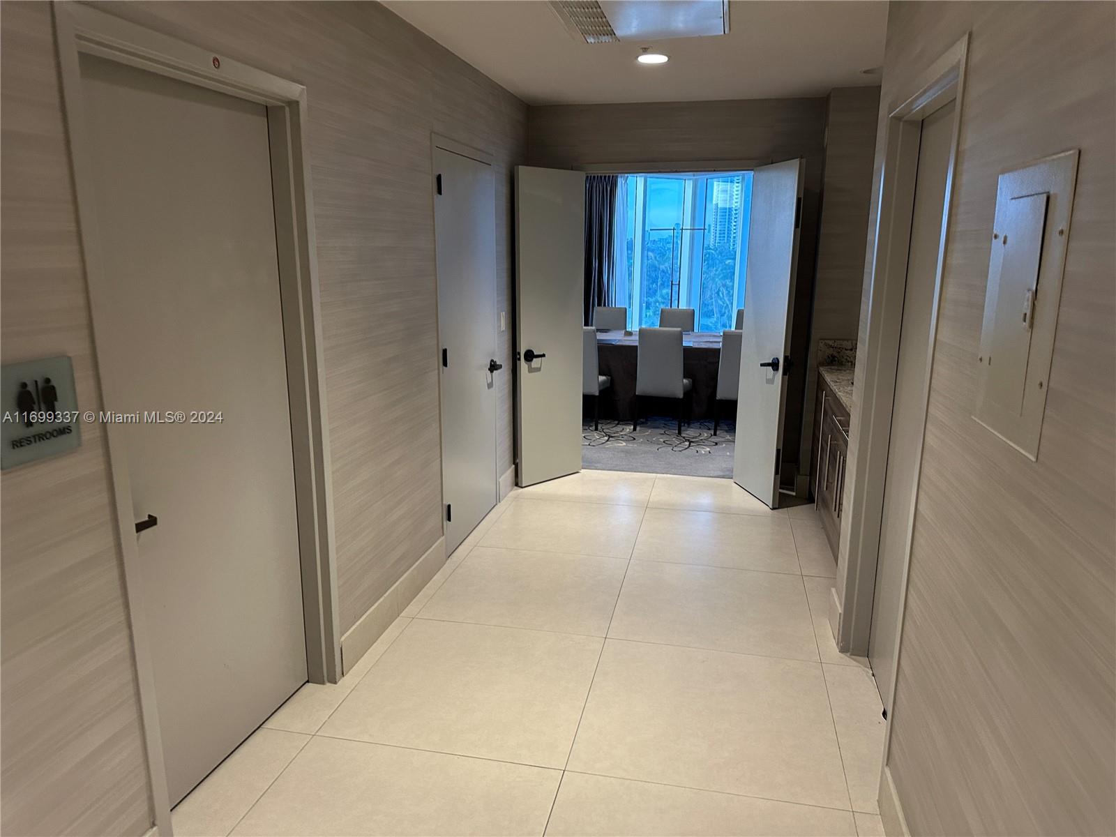 18001 Collins Ave, Sunny Isles Beach, Florida image 34