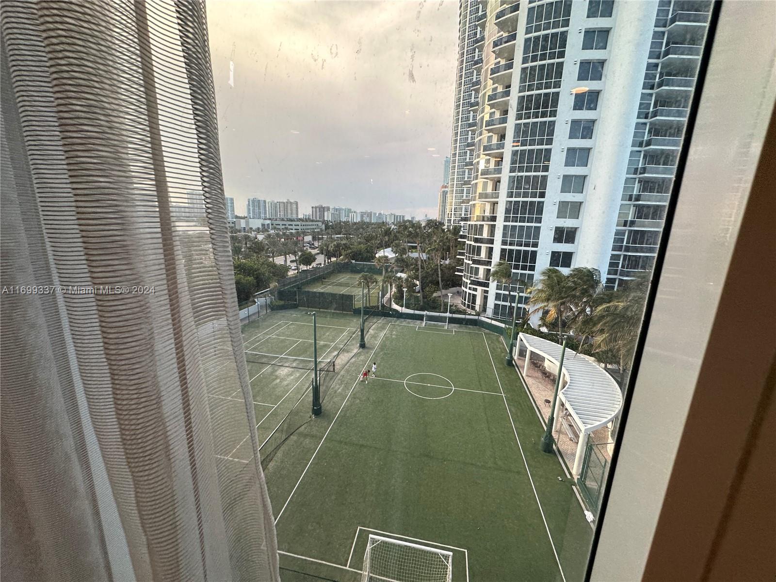 18001 Collins Ave, Sunny Isles Beach, Florida image 38