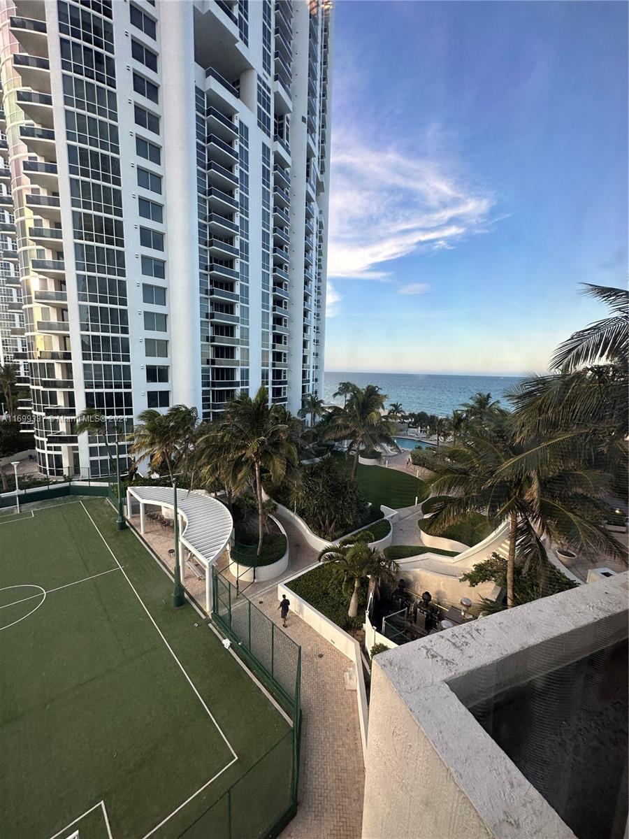 18001 Collins Ave, Sunny Isles Beach, Florida image 41