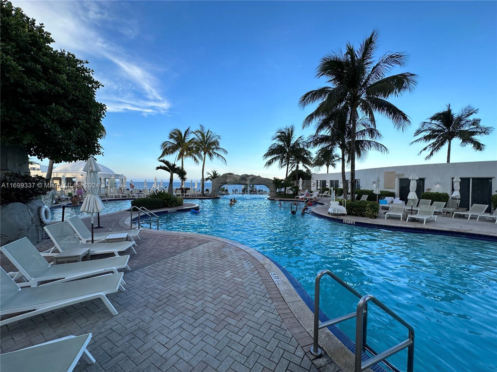 18001 Collins Ave, Sunny Isles Beach, Florida image 47