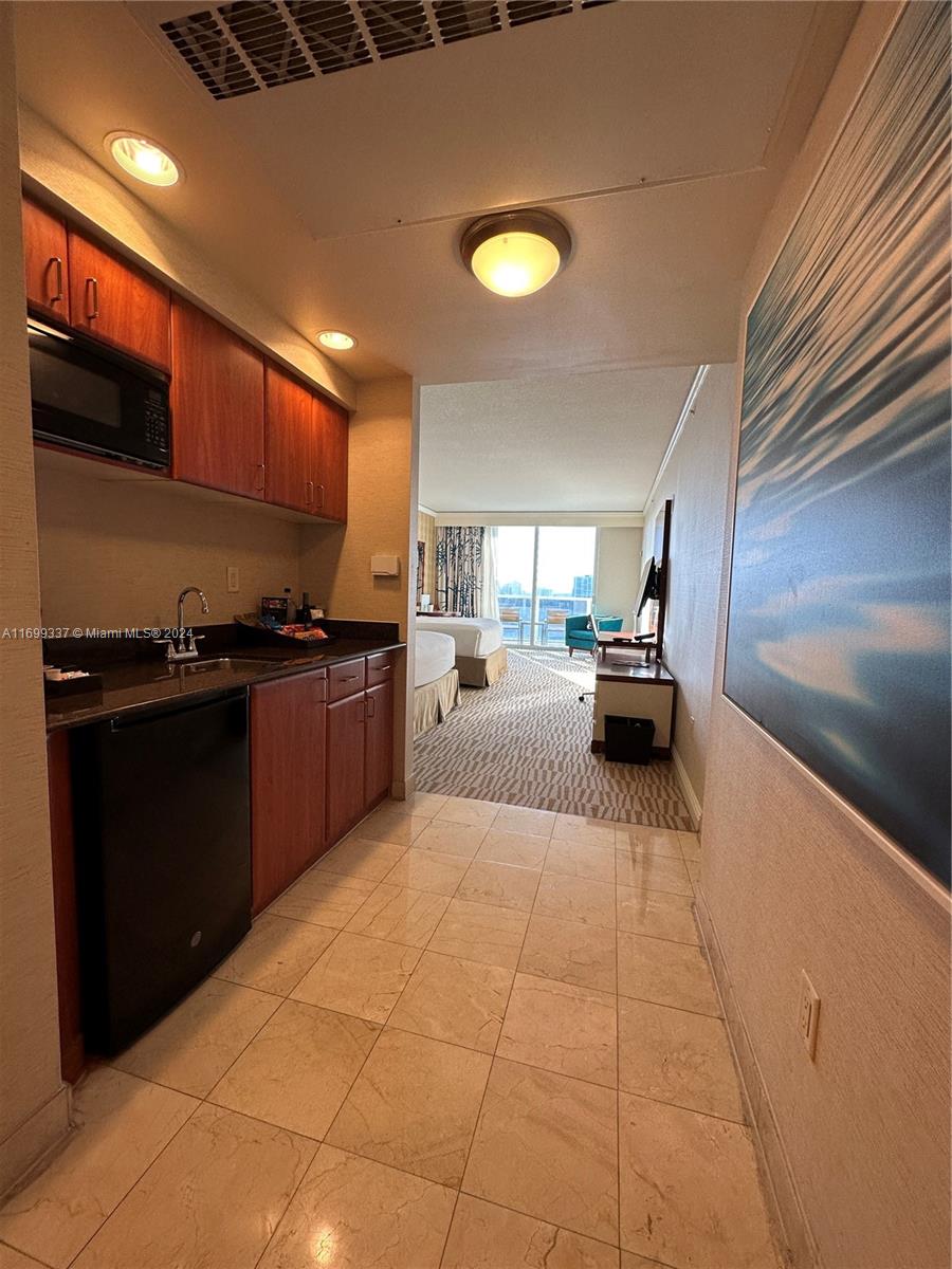 18001 Collins Ave, Sunny Isles Beach, Florida image 7