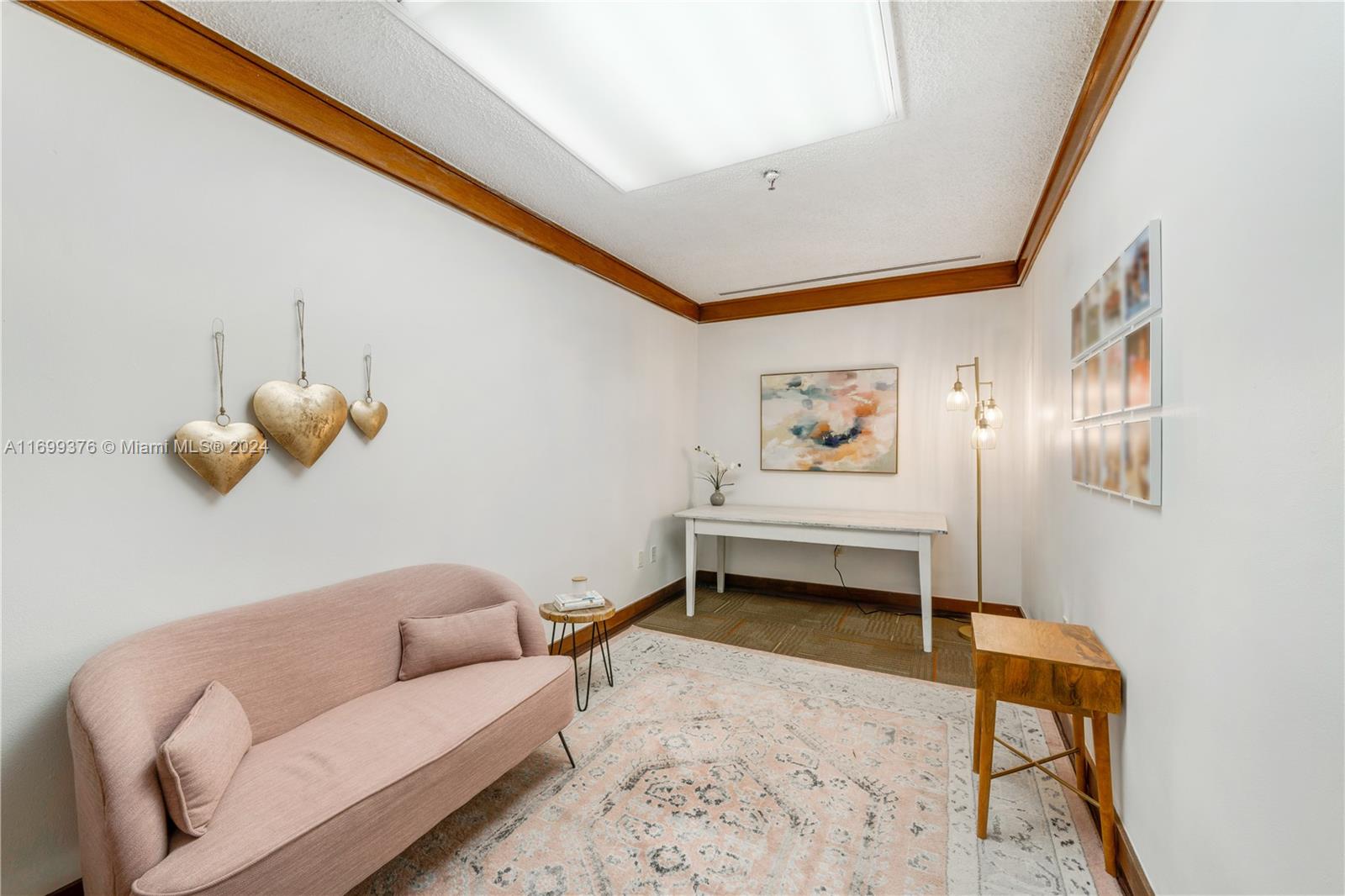Listing Photo 16