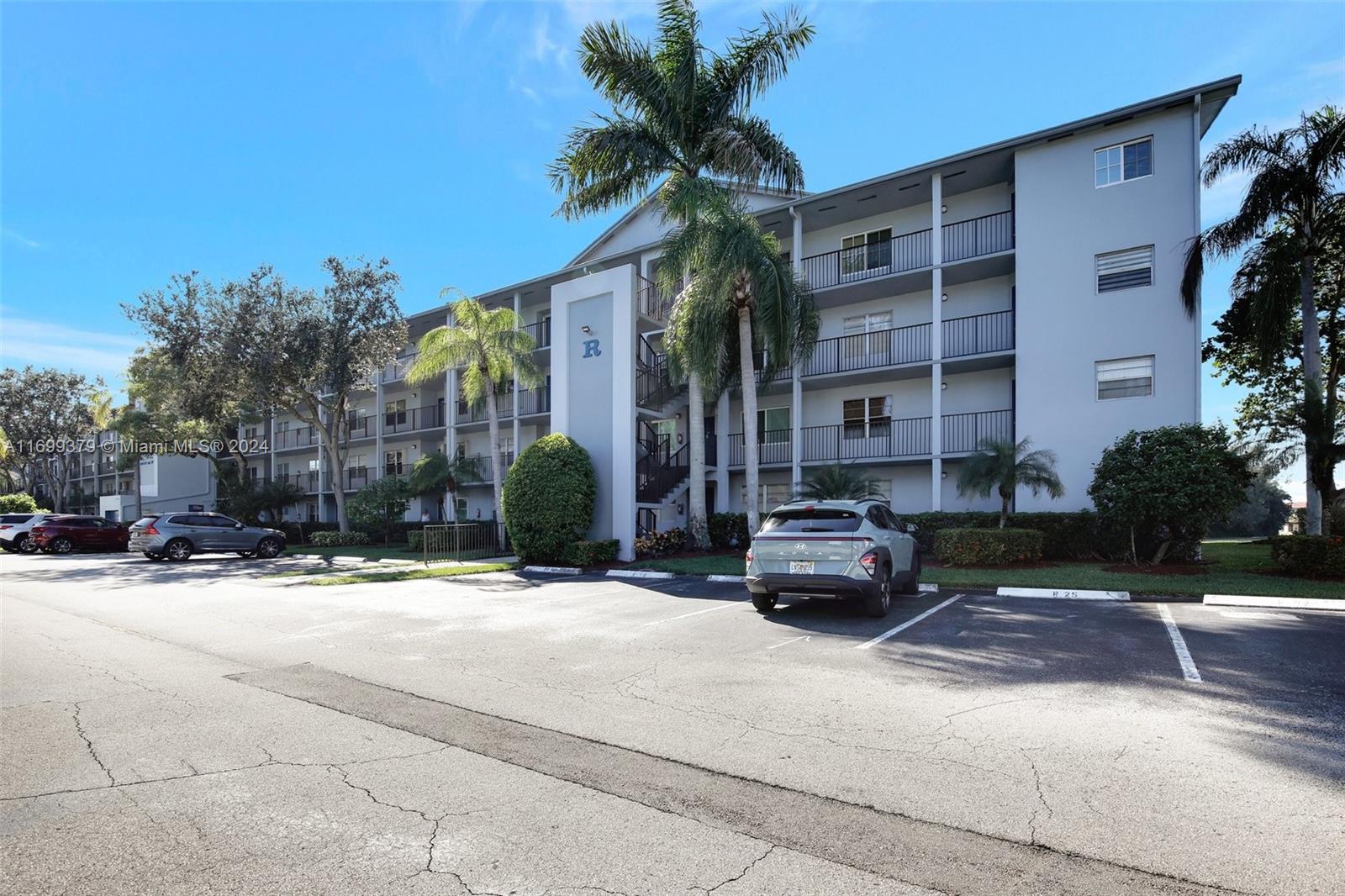 900 SW 125th Way #307R, Pembroke Pines, Florida image 31