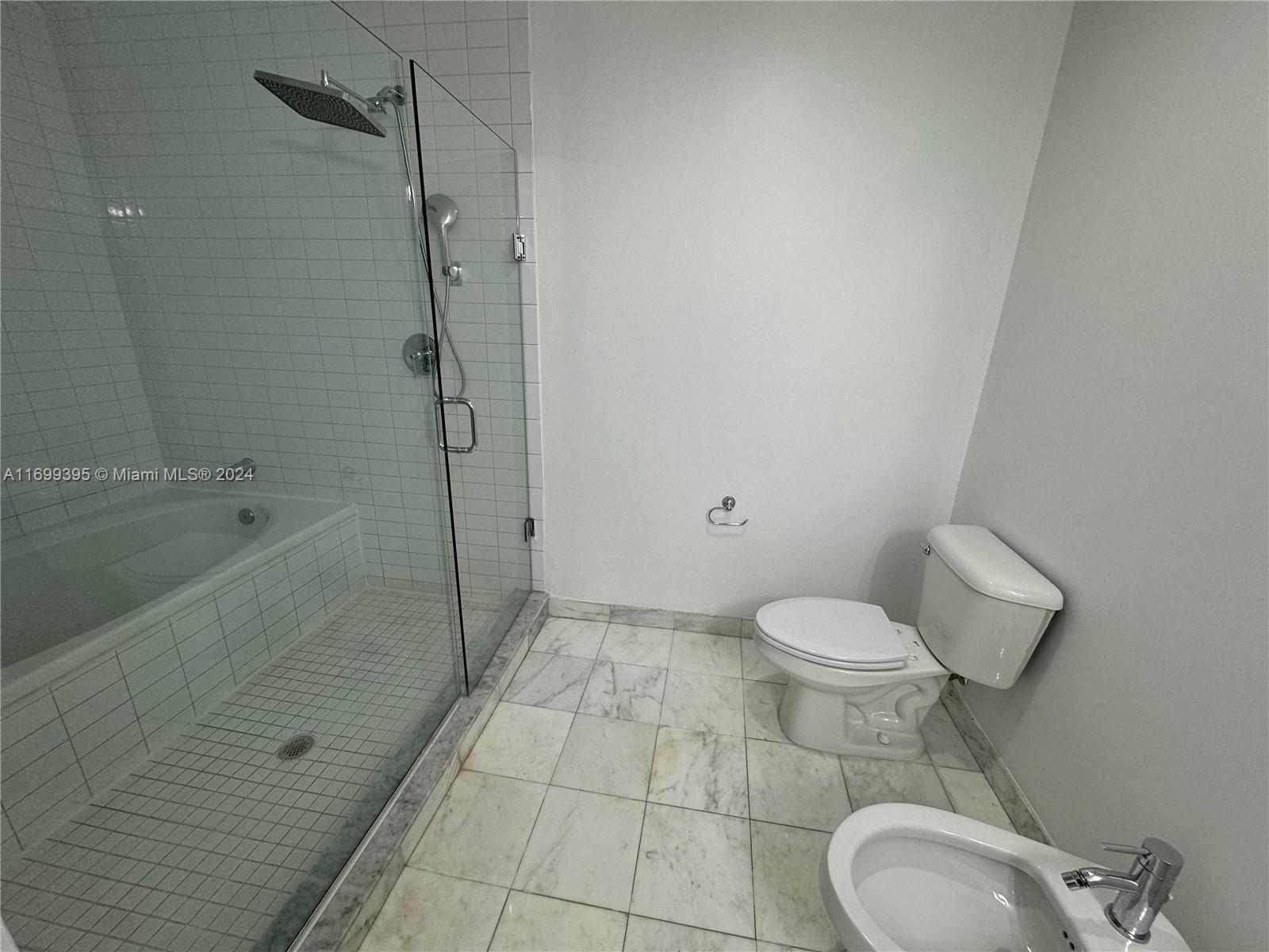 888 Biscayne Blvd #5504, Miami FL 33132