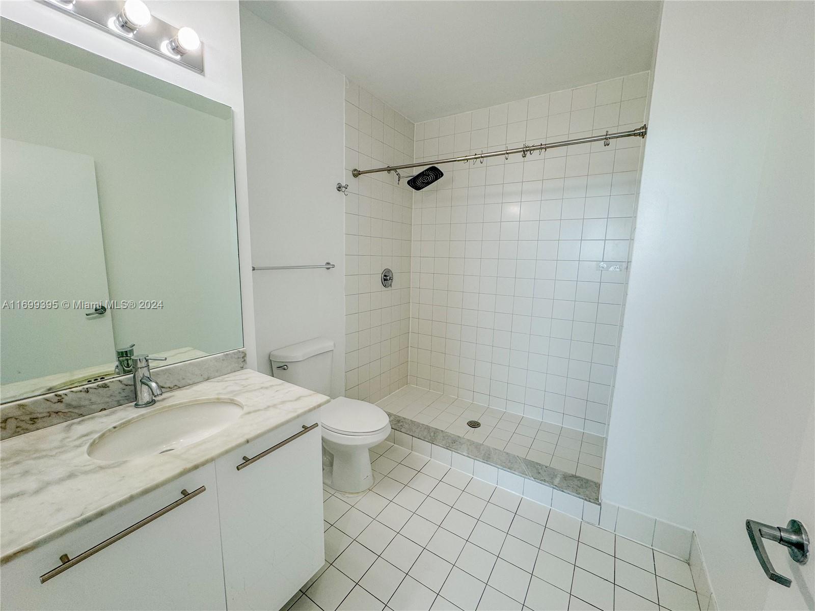 888 Biscayne Blvd #5504, Miami FL 33132