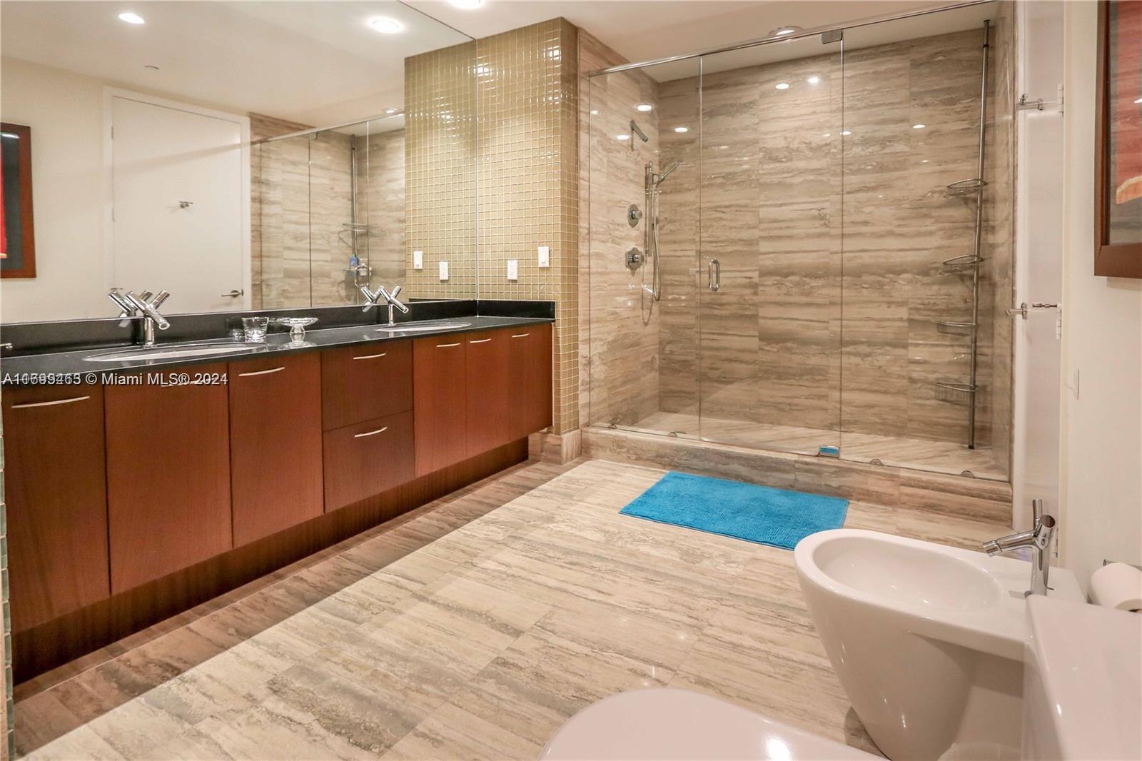 16001 Collins Ave #1405, Sunny Isles Beach FL 33160