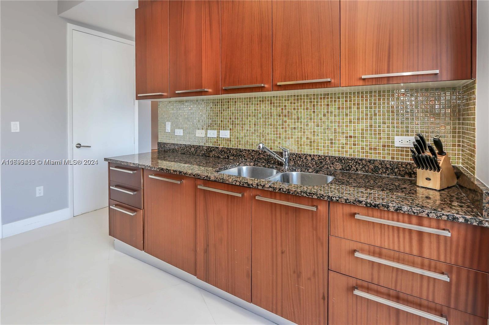 16001 Collins Ave #1405, Sunny Isles Beach FL 33160