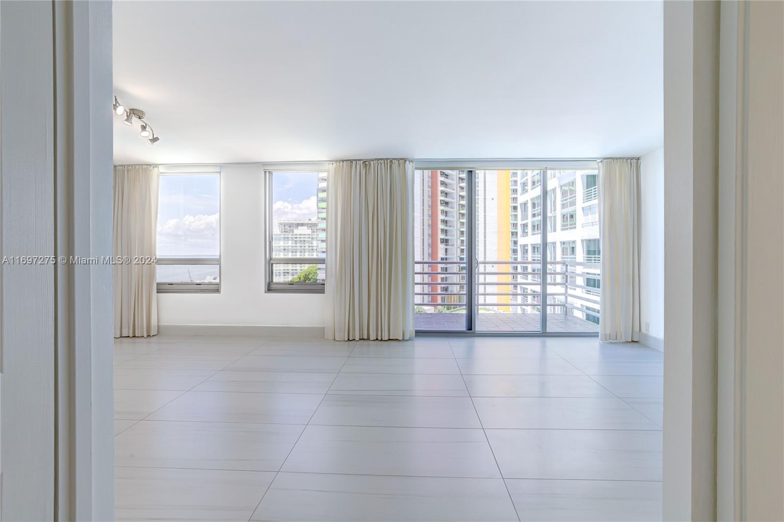 1541 Brickell Ave #C1008, Miami FL 33129