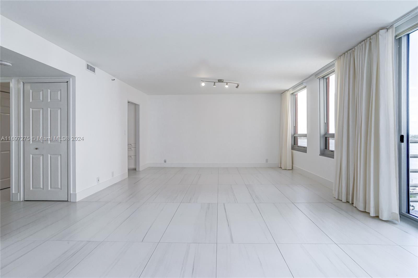 1541 Brickell Ave #C1008, Miami FL 33129
