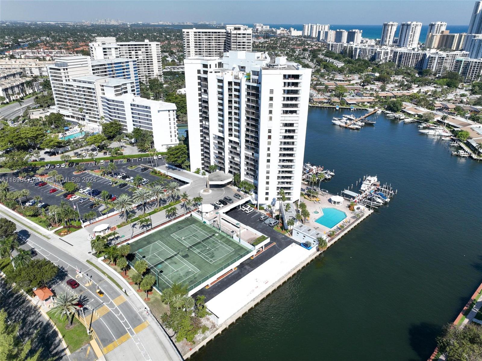 300 Three Islands Blvd #819, Hallandale Beach, Florida image 42