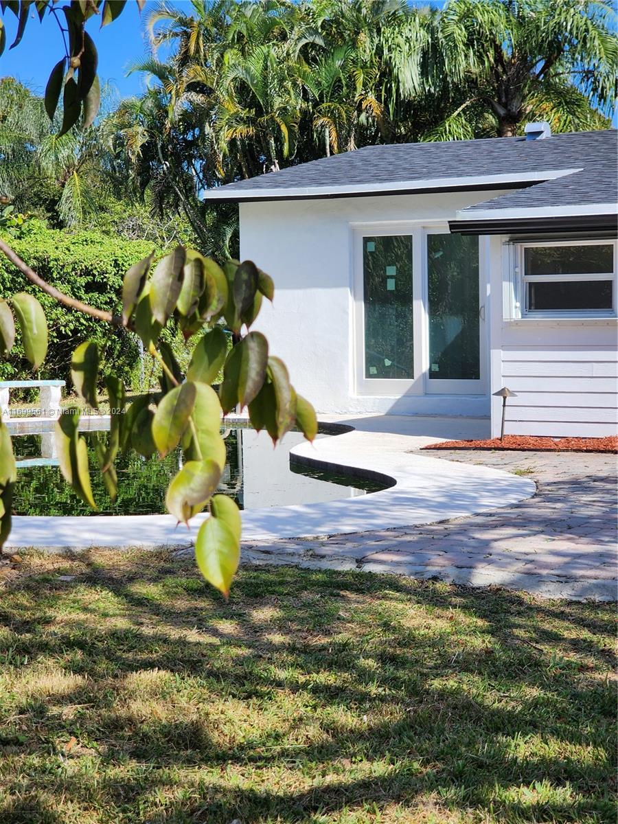 2409 NW 7th Ave, Wilton Manors, Florida image 22