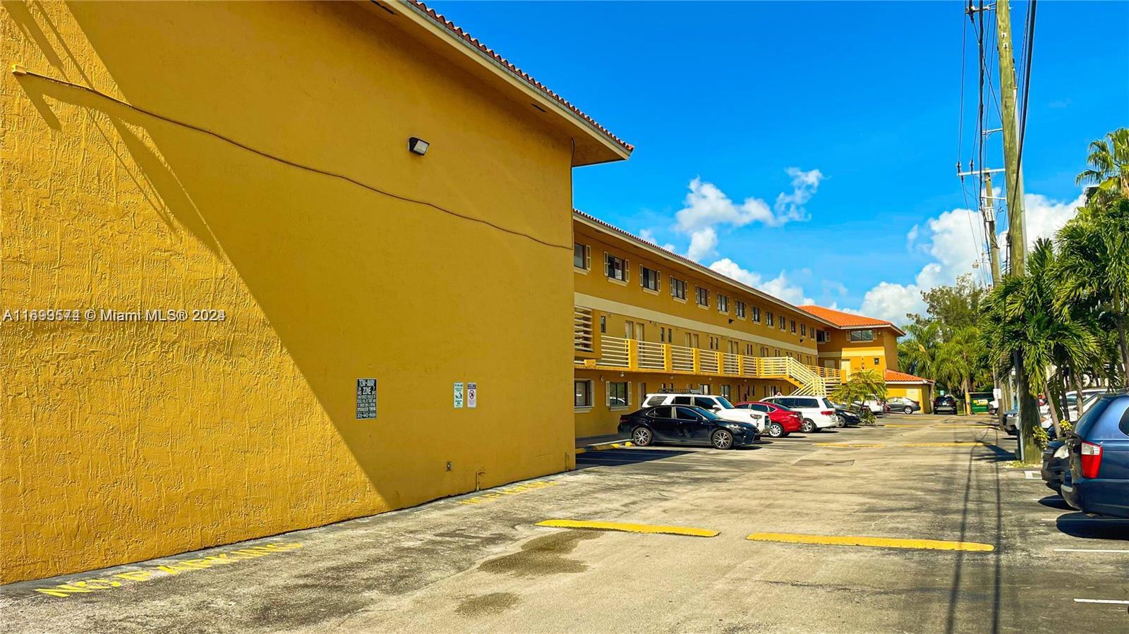 180 Royal Palm Rd #216, Hialeah Gardens, Florida image 3